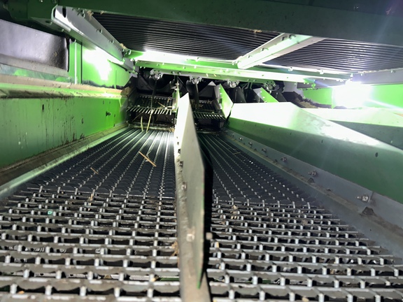 Used 2022 John Deere S780 Combines at Horizon Ag & Turf in Lloydminster, AB - Photo10