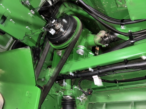 Used 2022 John Deere S780 Combines at Horizon Ag & Turf in Lloydminster, AB - Photo23