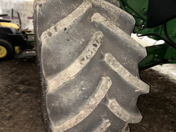 Used 2022 John Deere S780 Combines at Horizon Ag & Turf in Lloydminster, AB - Photo28
