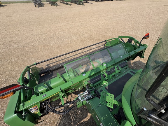 Used 2022 John Deere S780 Combines at Horizon Ag & Turf in Lloydminster, AB - Photo10