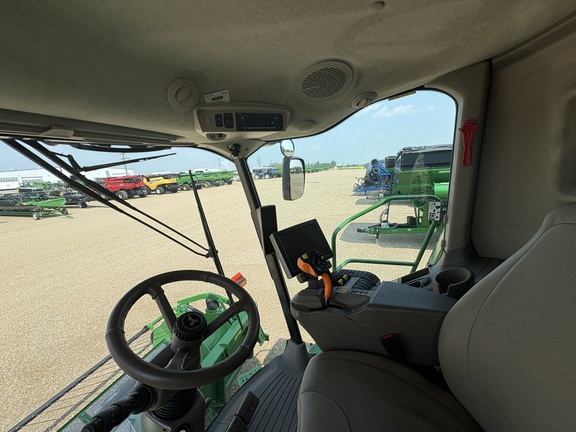 Used 2022 John Deere S780 Combines at Horizon Ag & Turf in Lloydminster, AB - Photo13