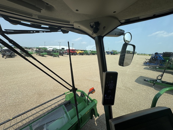 Used 2022 John Deere S780 Combines at Horizon Ag & Turf in Lloydminster, AB - Photo14