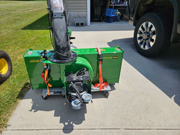 Photo of 2021 John Deere X350