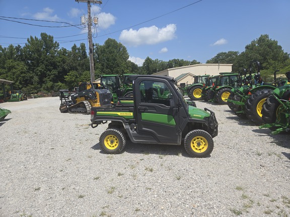 2023 John Deere XUV 835M