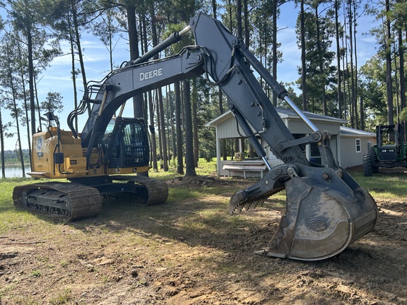 2024 John Deere 245 P