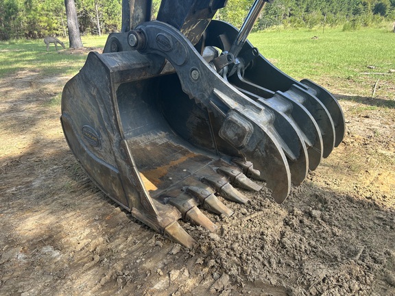 2024 John Deere 245 P