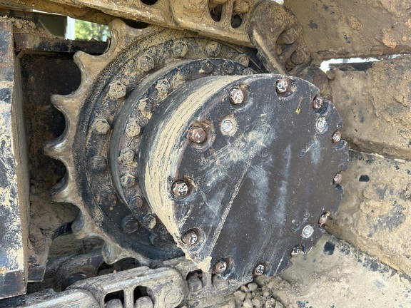 2024 John Deere 245 P