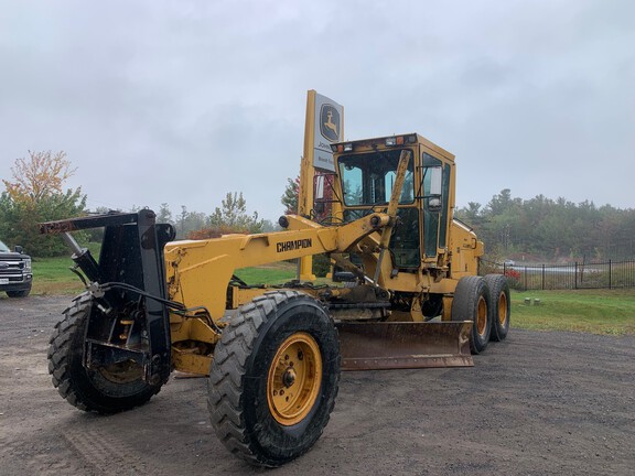 Photo of 1993 Champion 740II