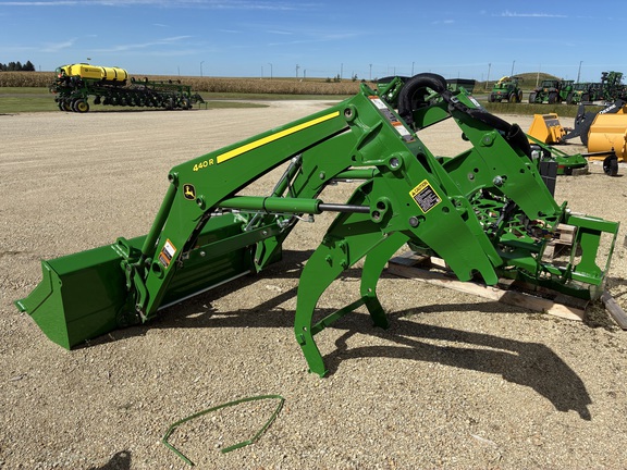 2024 John Deere 440R - Photo7