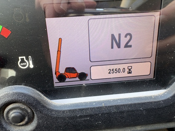 2021 JLG 1055