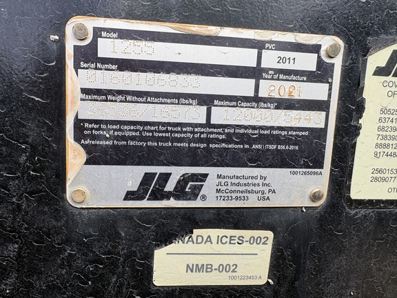 2021 JLG 1055