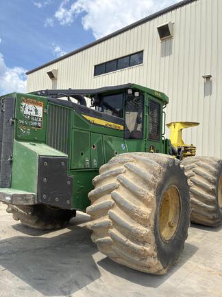 2021 John Deere 843L-II