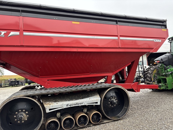 Used 2014 Brent 1386 Grain Carts at Koenig Equipment in Anna, OH - Photo9