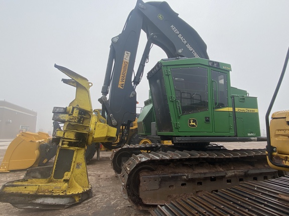 2017 John Deere 853M