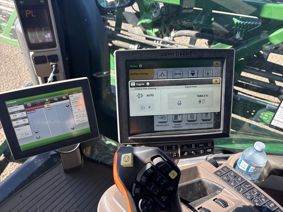 Used 2018 John Deere R4045 Self Propelled Sprayers at Horizon Ag & Turf in Lloydminster, AB - Photo19