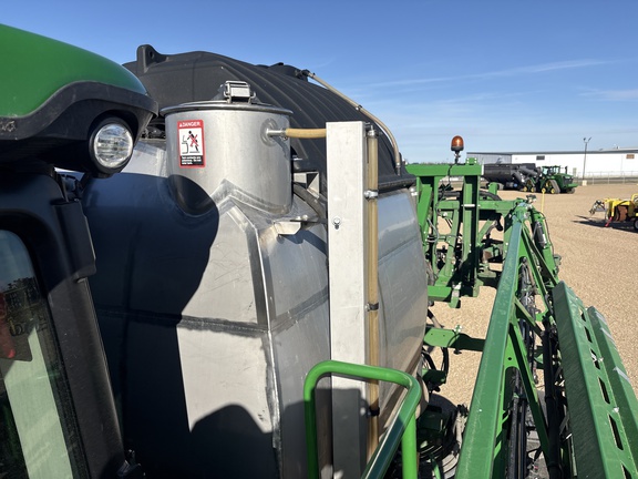 Used 2018 John Deere R4045 Self Propelled Sprayers at Horizon Ag & Turf in Lloydminster, AB - Photo11