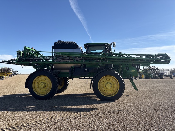 Used 2018 John Deere R4045 Self Propelled Sprayers at Horizon Ag & Turf in Lloydminster, AB - Photo3