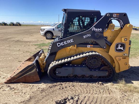 2023 John Deere 317G