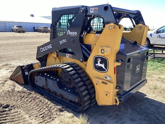 2023 John Deere 317G