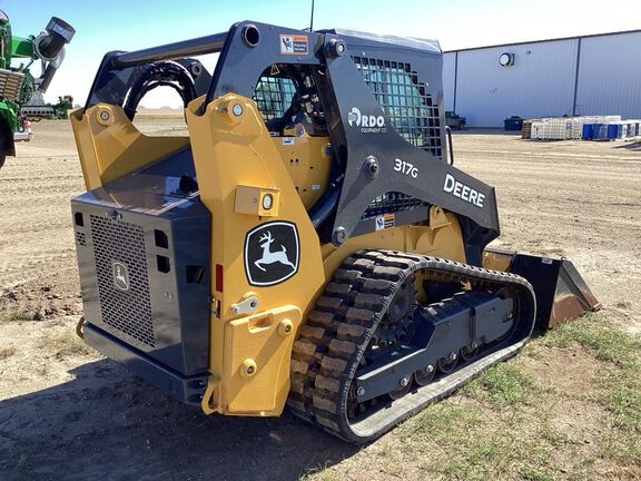 2023 John Deere 317G