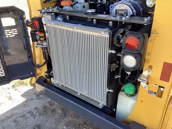 2023 John Deere 317G