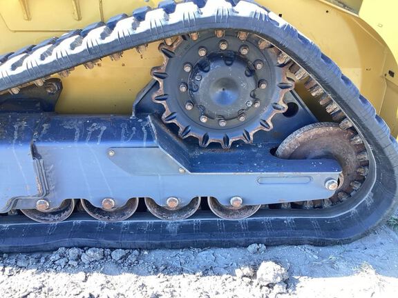 2023 John Deere 317G