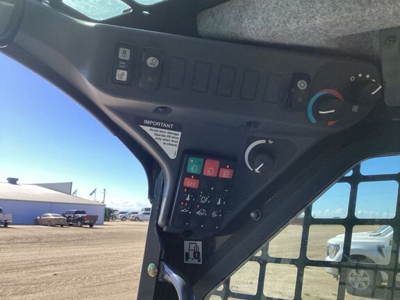 2023 John Deere 317G