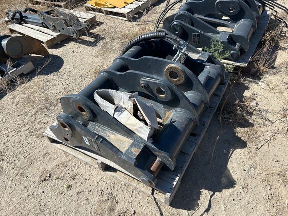 2024 John Deere 524P HI VIS