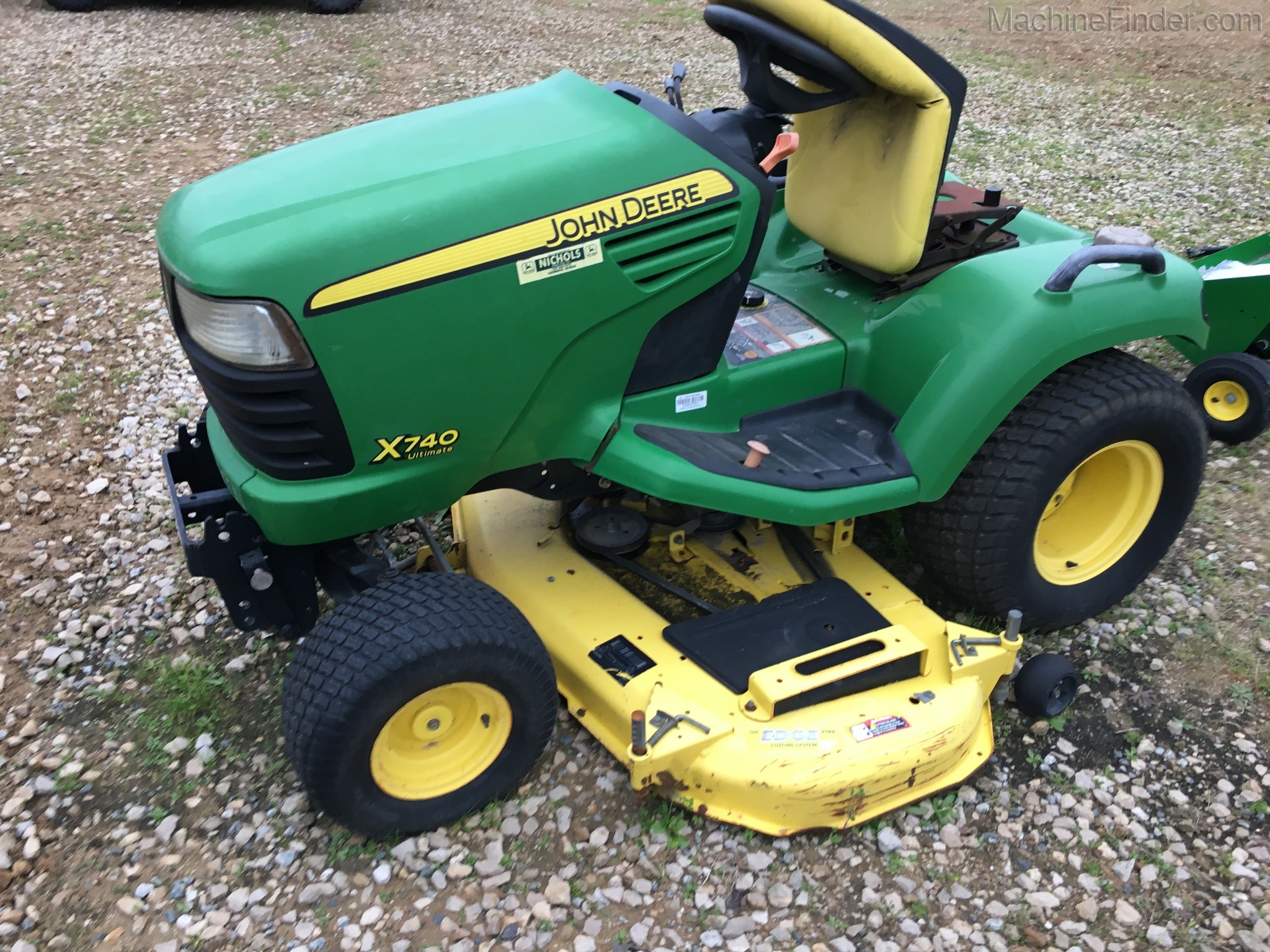 2008 John Deere X740 Image 1