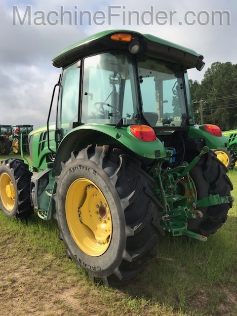 2017 John Deere 5085E Image 3