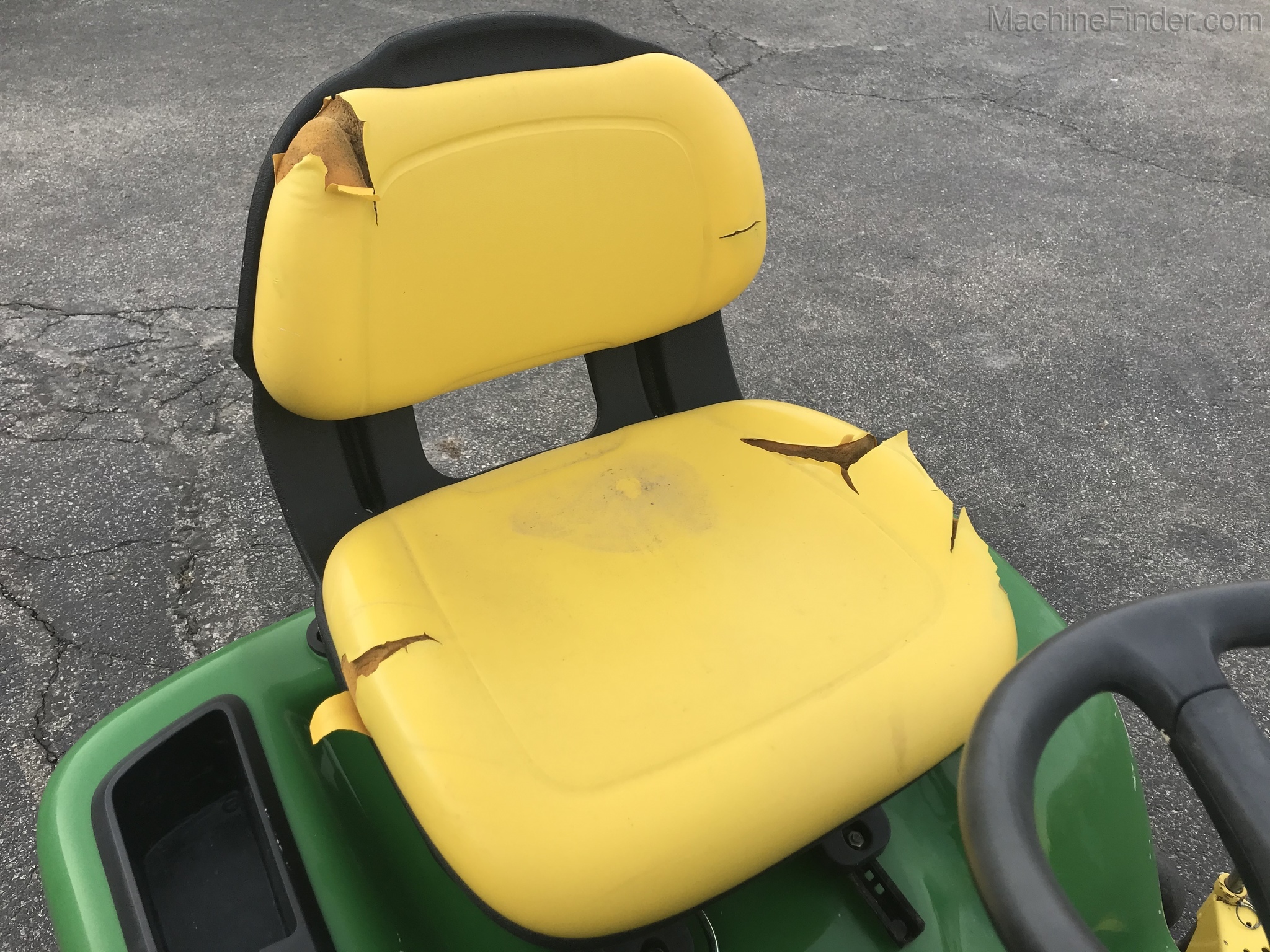 2009 John Deere X340 Image 8