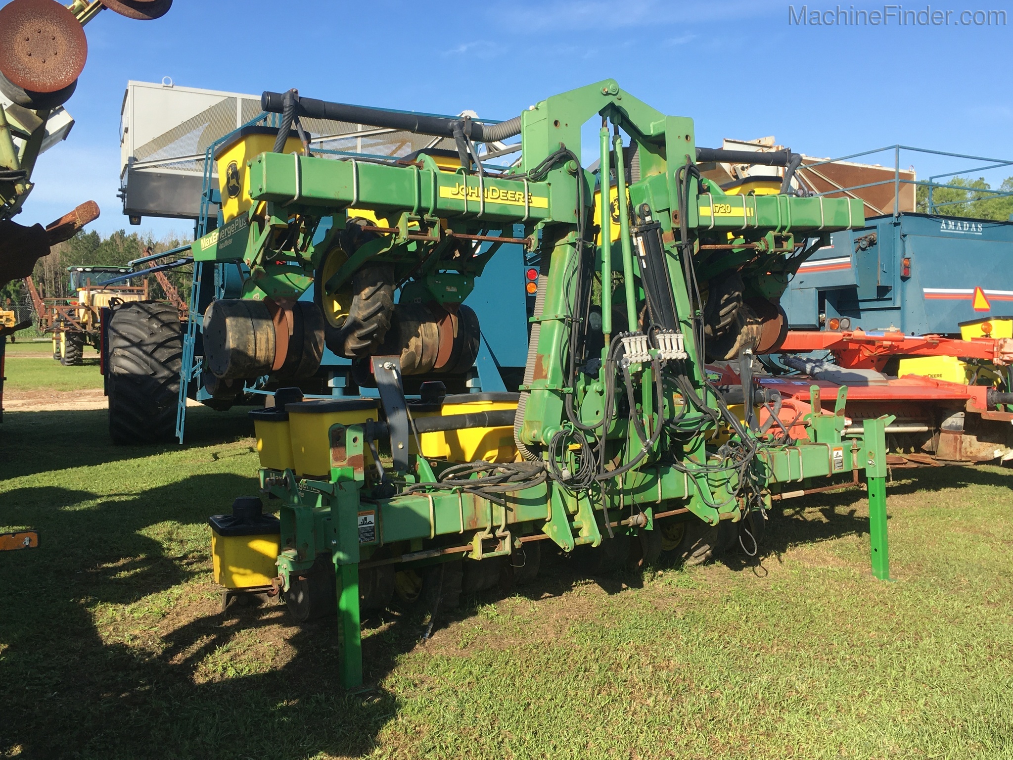 2001 John Deere 1720 Image 3