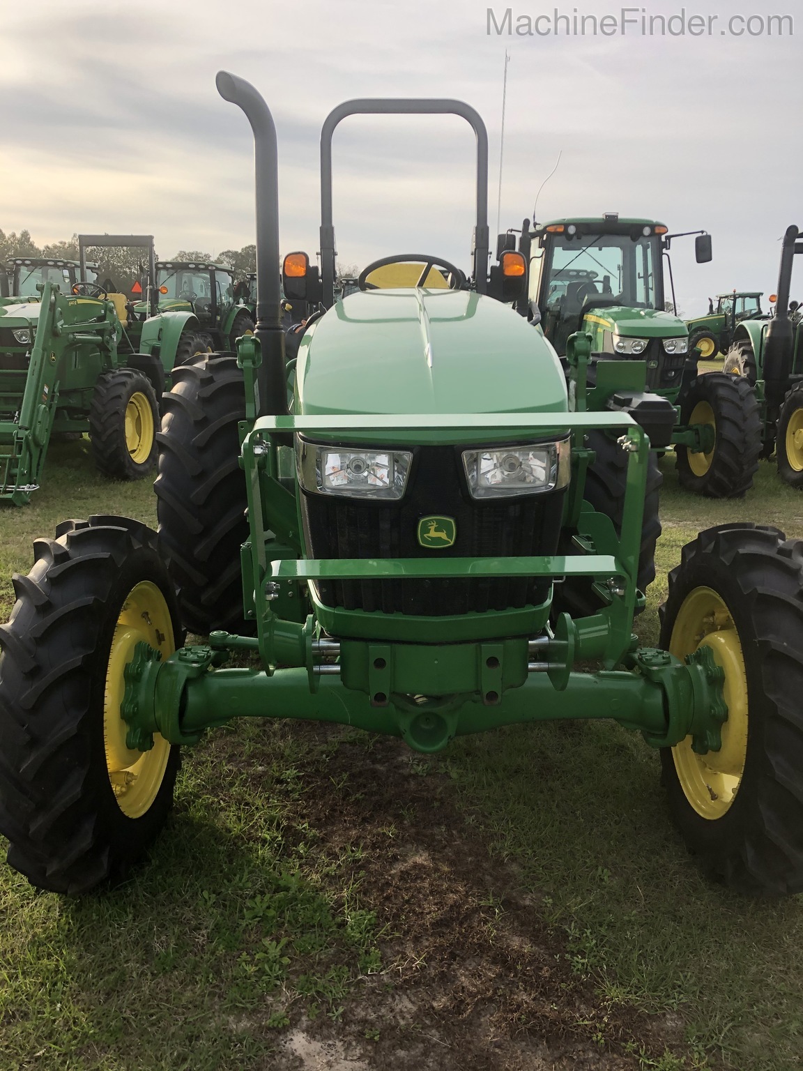 2018 John Deere 5055E Image 2