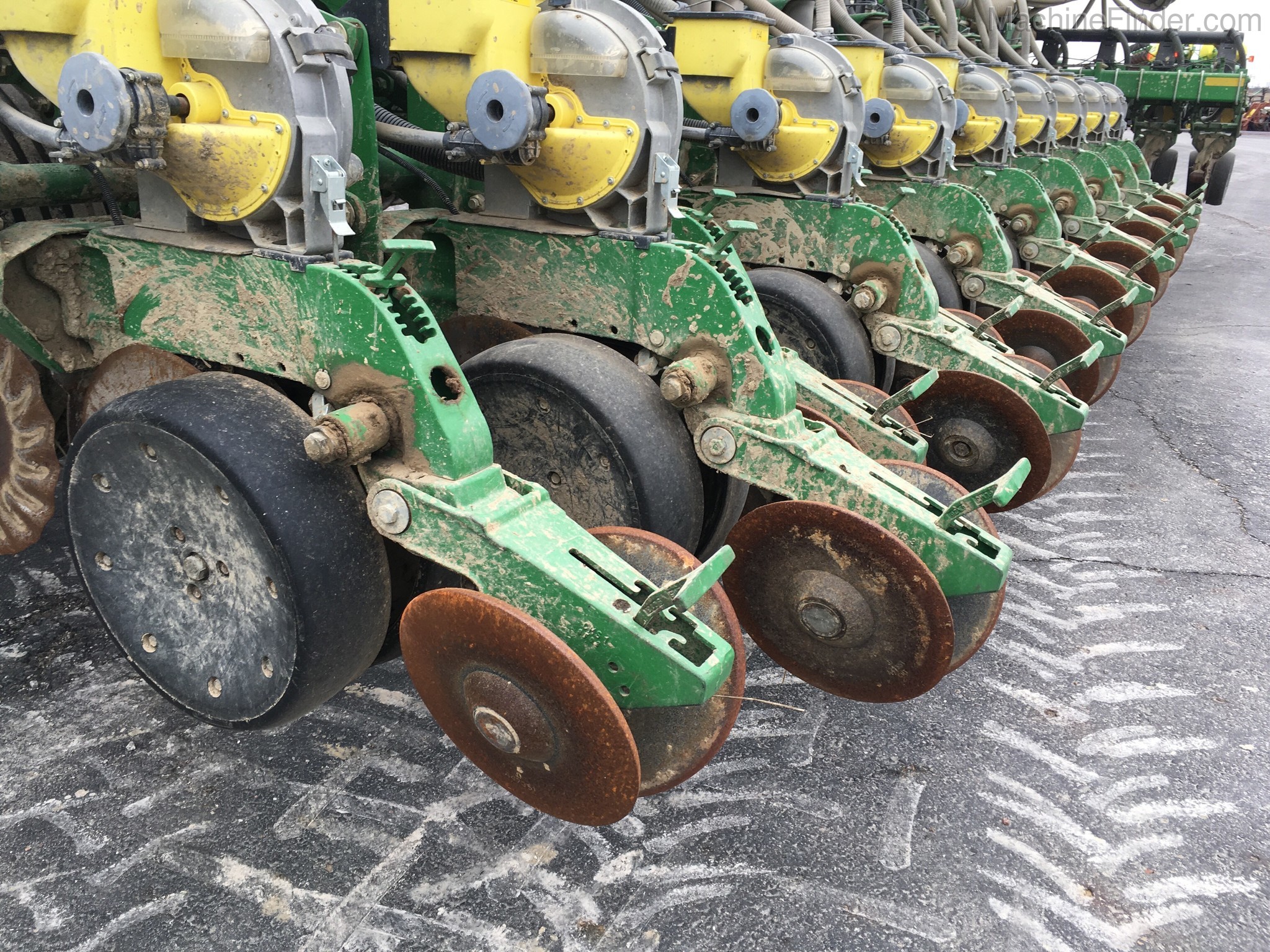 2010 John Deere DB60 Image 3