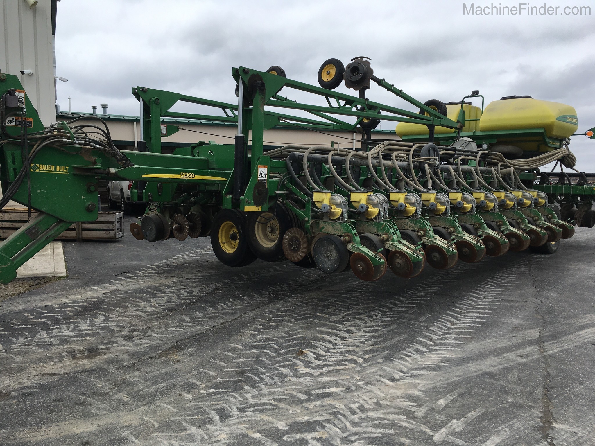 2010 John Deere DB60 Image 1