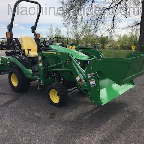 2019 John Deere 1025R Image 3