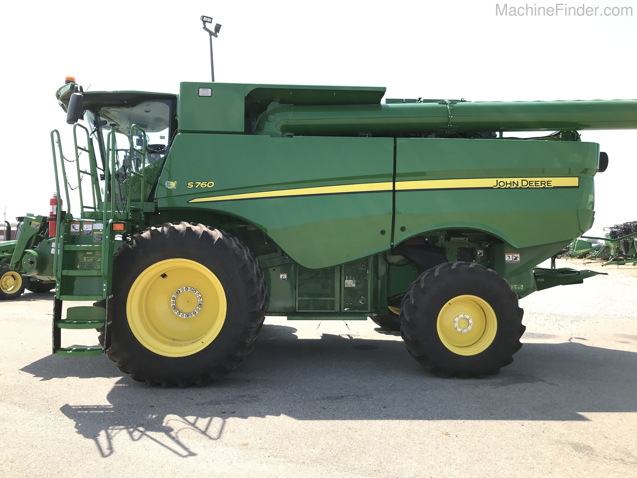 2019 John Deere S760 Image 2
