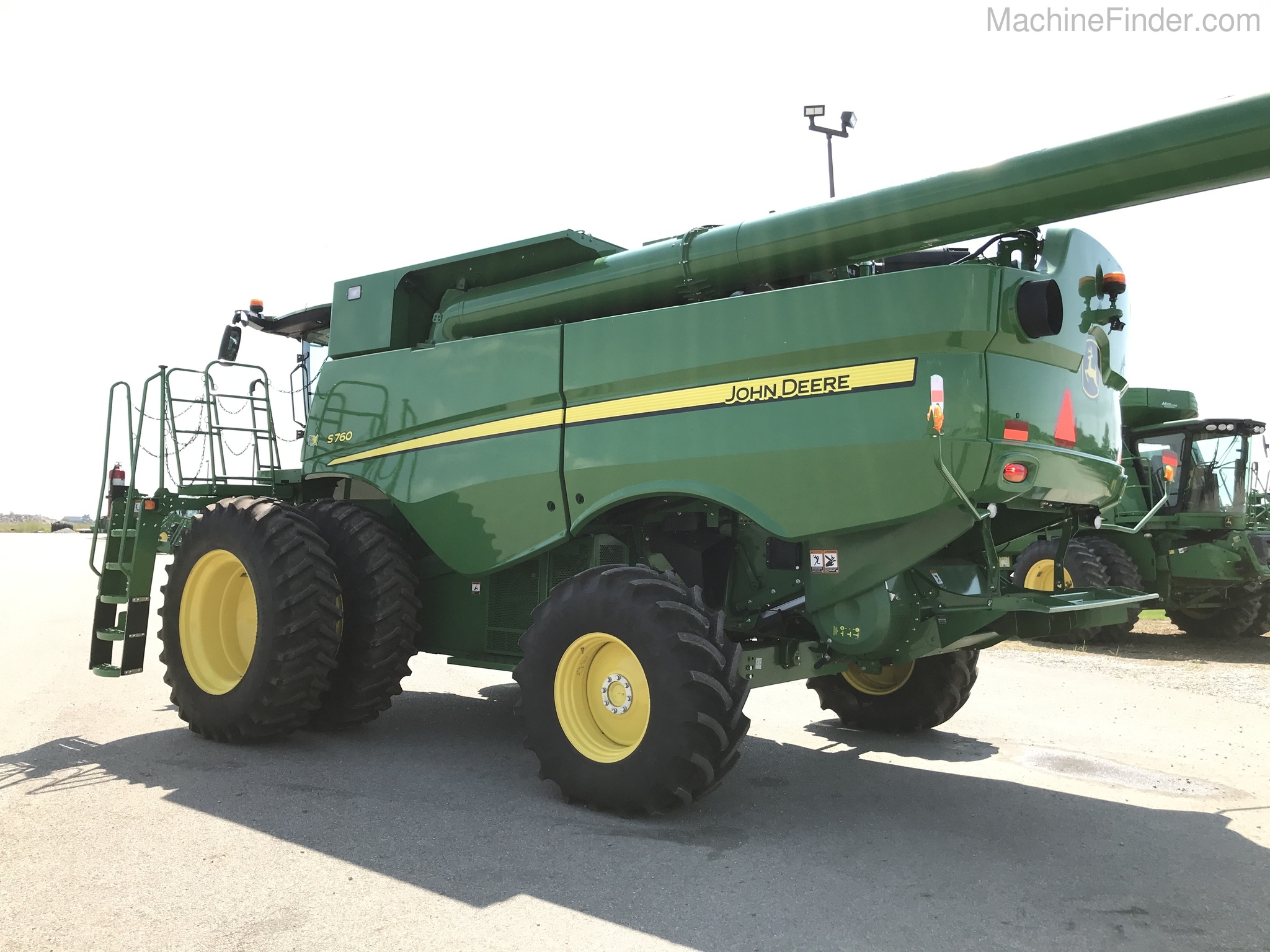 2019 John Deere S760 Image 3
