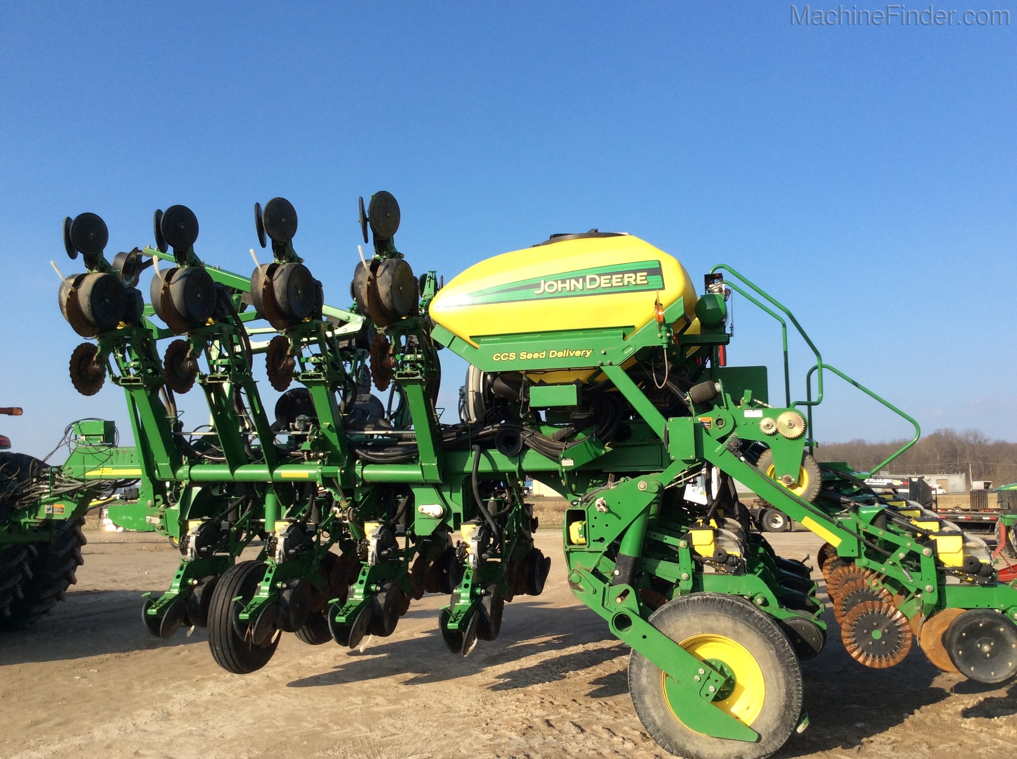 2010 John Deere 1790 Image 1