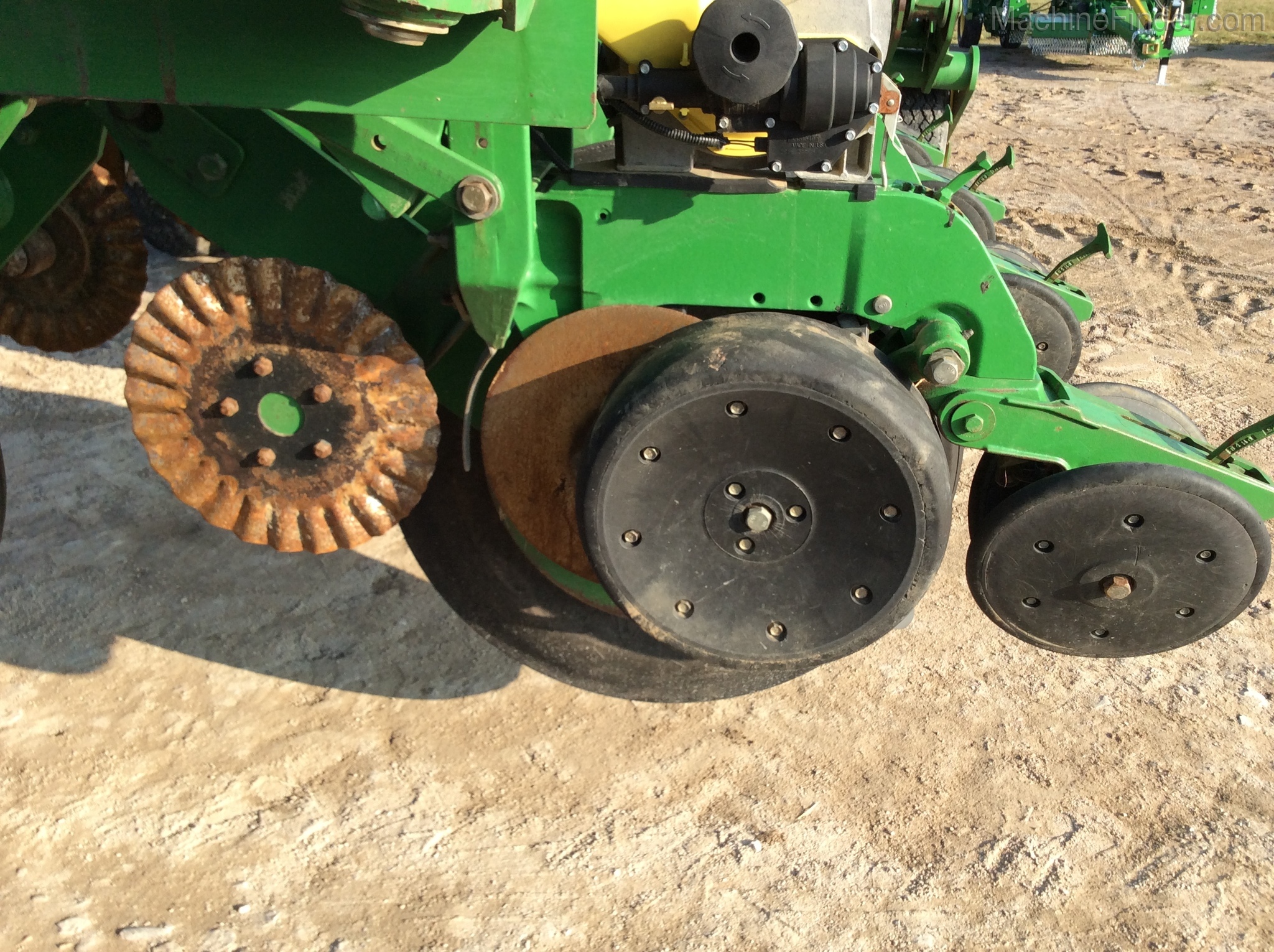 2010 John Deere 1790 Image 13