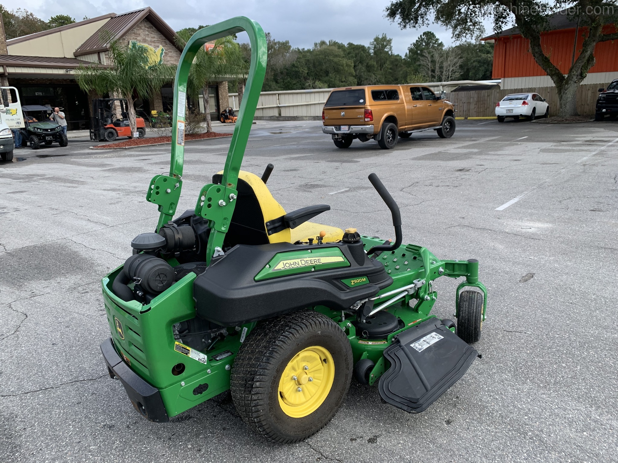 2019 John Deere Z920M Image 3