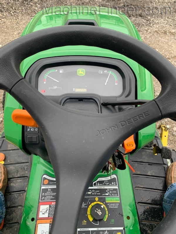 2015 John Deere X730 Image 5