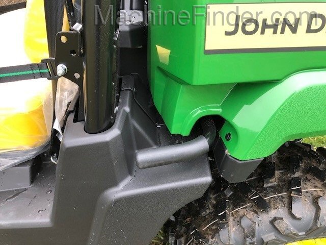 2021 John Deere 560E Image 10