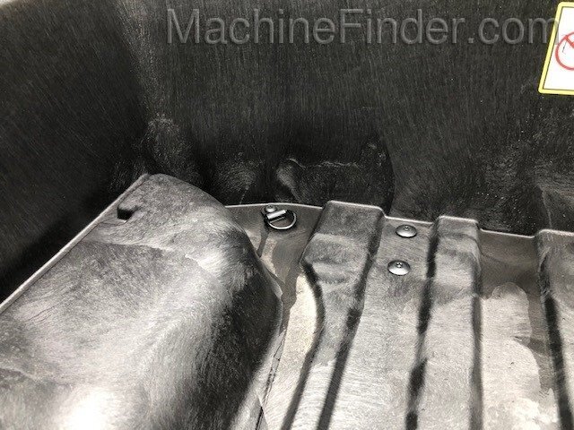 2021 John Deere 560E Image 17