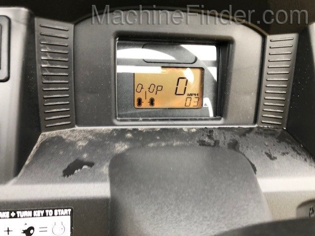 2021 John Deere 560E Image 16