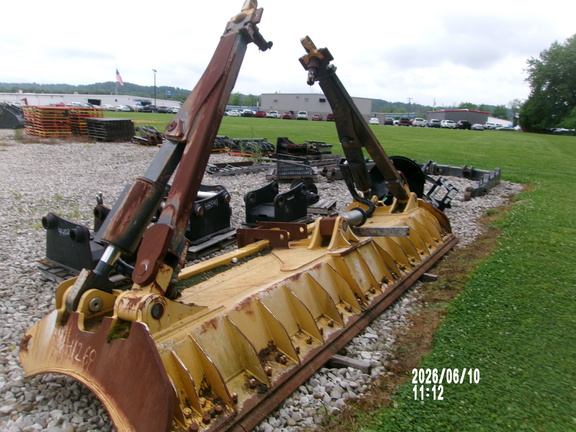 Photo of a 2018 John Deere 1050KBLADE