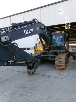 2022 John Deere 300GL