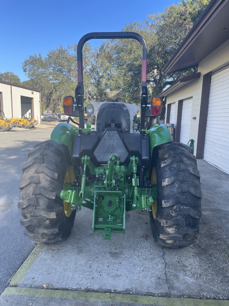 2023 John Deere 5060E Image 4