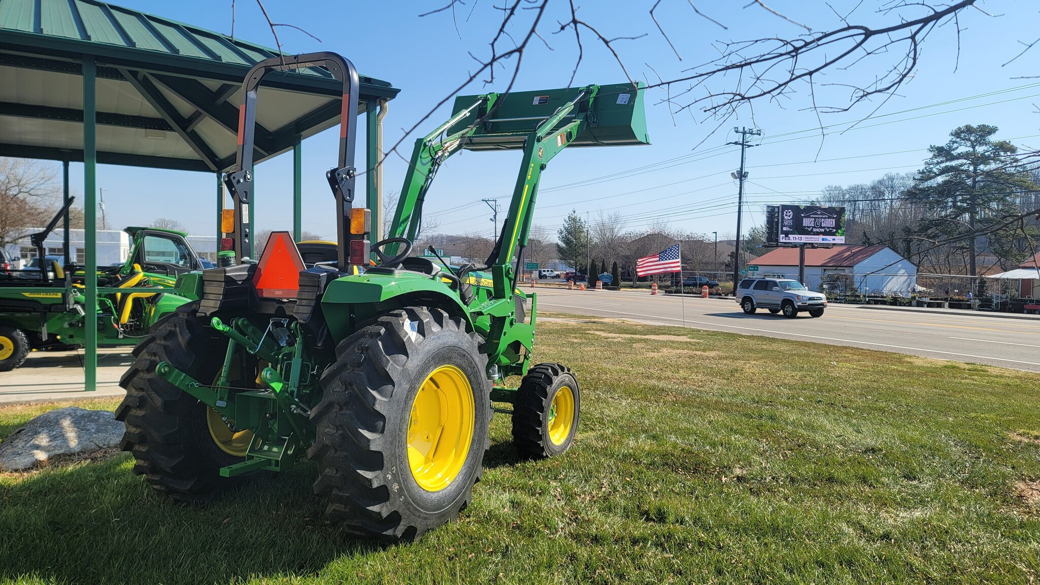 2023 John Deere 4044M Image 9