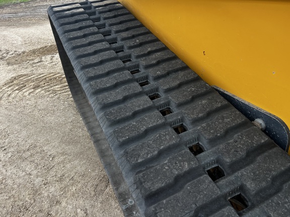 2023 John Deere 333G - Photo11